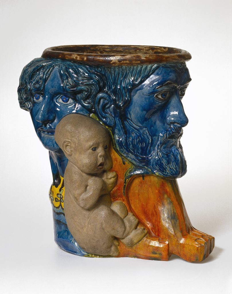 J.F. Willumsen, Faderen, moderen og deres nyfødte barn/Familievasen, 1891. Foto: Pernille Klemp