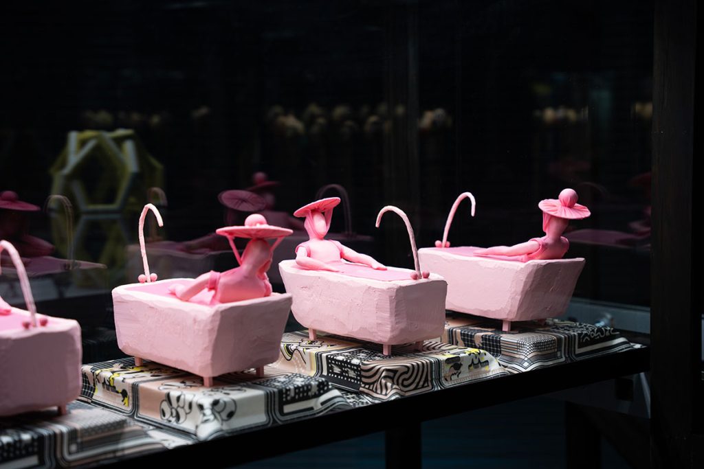 Henrik Vibskov_The Exhibition. Designmuseum Danmark. Foto: Andrea Sonne
